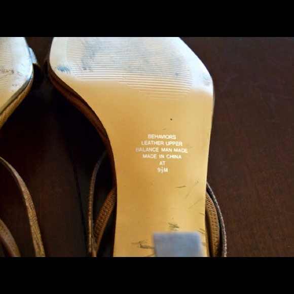 BUNDLE VINTAGE SHOES!! - Picture 5 of 8